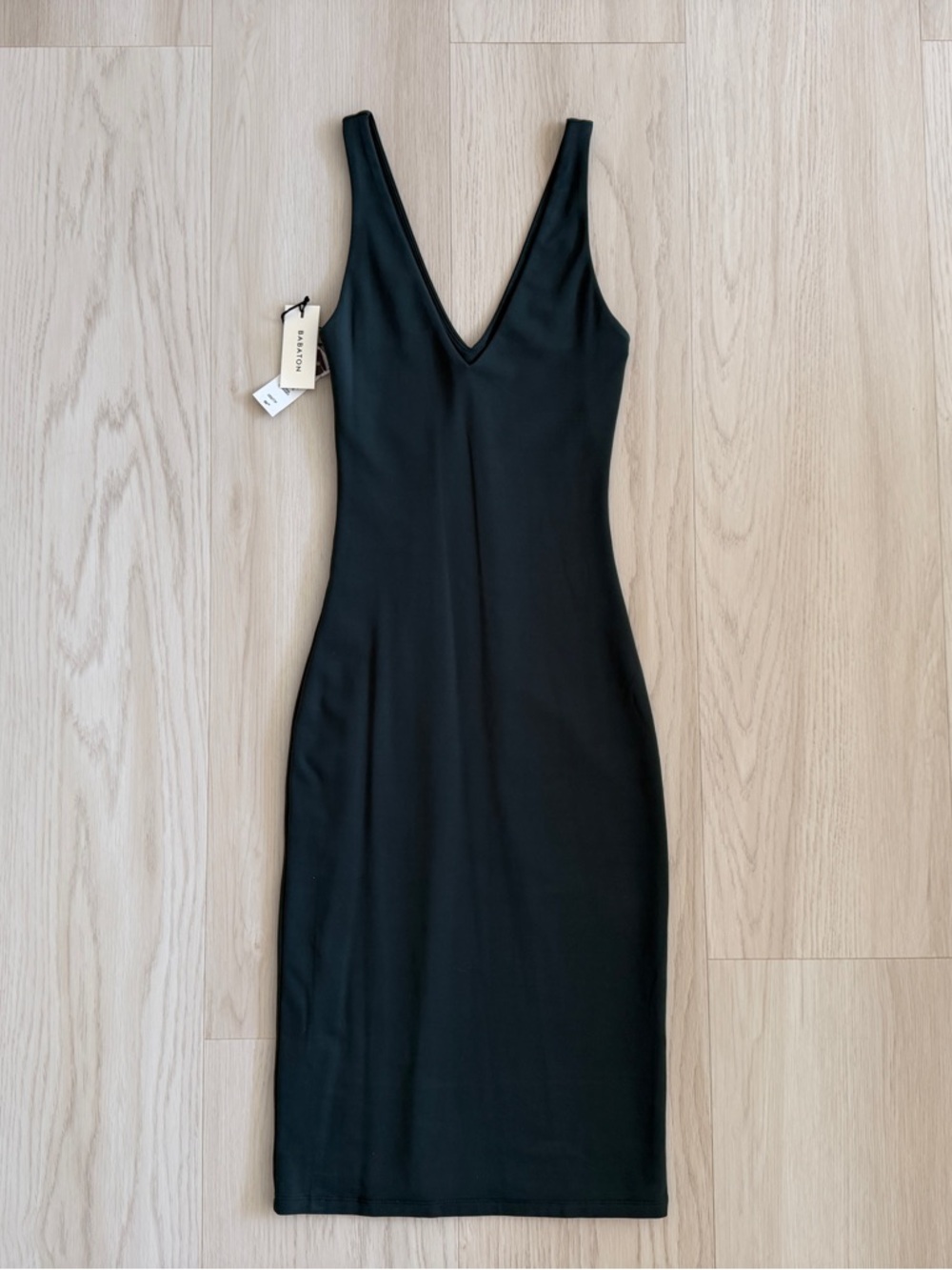 Aritzia Babaton Contour V Neck Midi Dress Green Size 2XS